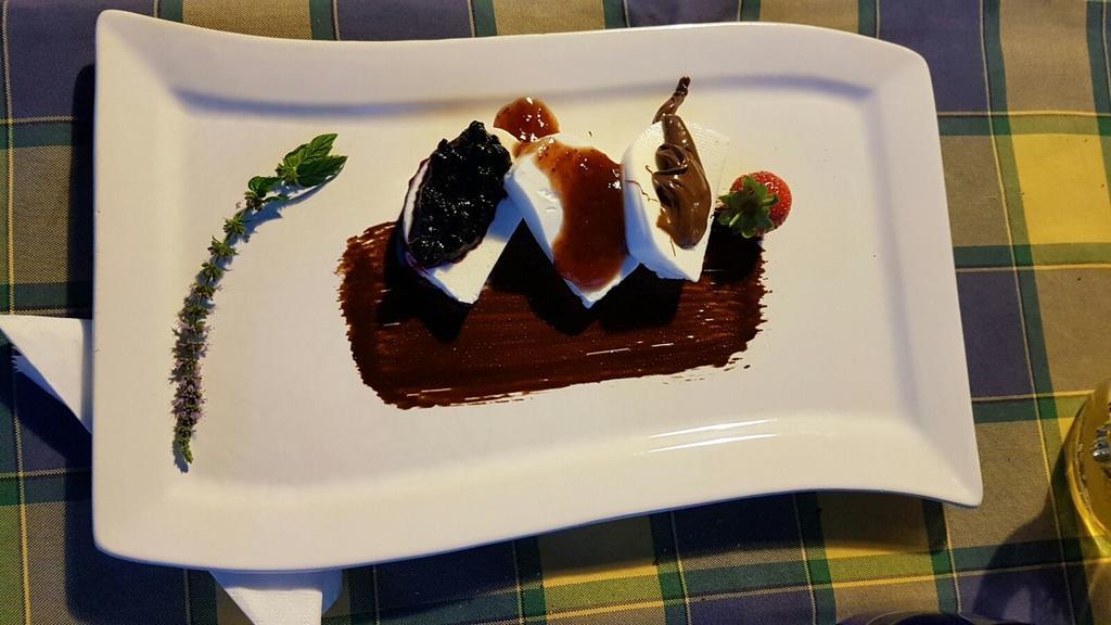 Agriturismo Prati Degli Orti Монтияно Экстерьер фото